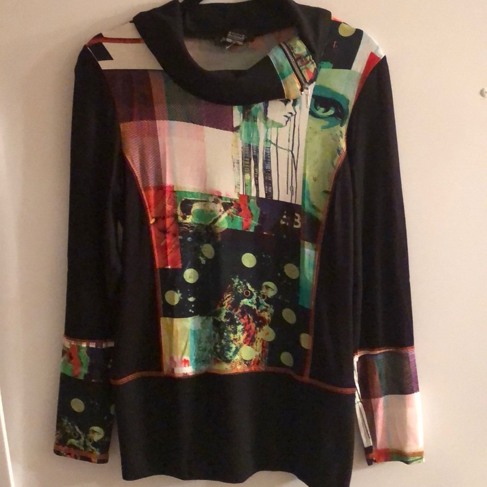 MICHAEL TYLER VERY VOGUE KNIT TOP